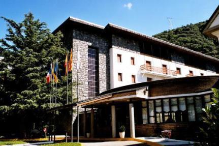 Hotel VITA Condes del Pallars. Irconniños.com