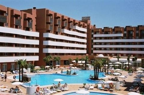 Apartamentos Golf Center. Irconniños.com