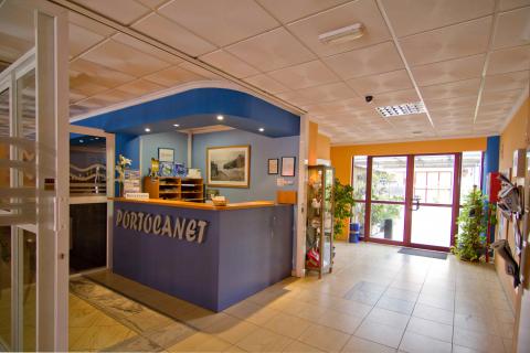 Aparthotel Portocanet Complejo Turístico.Irconninos.com