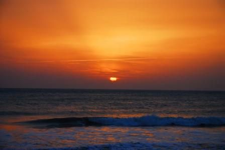 puesta-sol-costa-ballena
