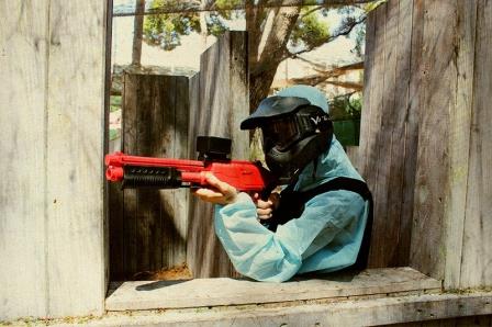 Paintball para niños en Bosc Aventura Salou. Irconniños.com