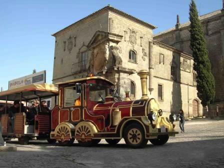 Trenecito turístico por Baeza. Irconniños.com