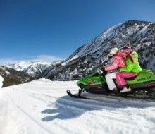 Excursión en motos de nieve biplaza. Irconniños.com