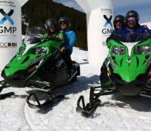 Aventuras en motos de nieve dobles. Irconniños.com