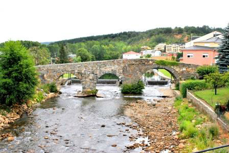 Hostal Residencia Piñera. Irconniños.com