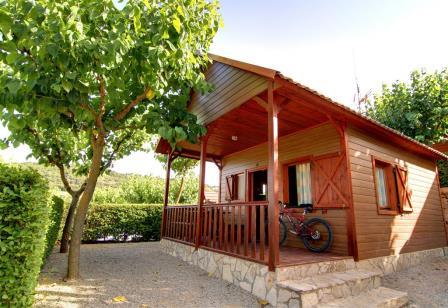 Camping & Resort Serra de Prades. Irconniños.com