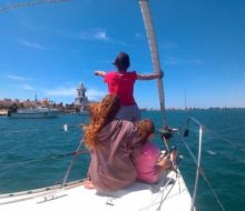 Paseos en velero por Isla Cristina. Irconniños.com